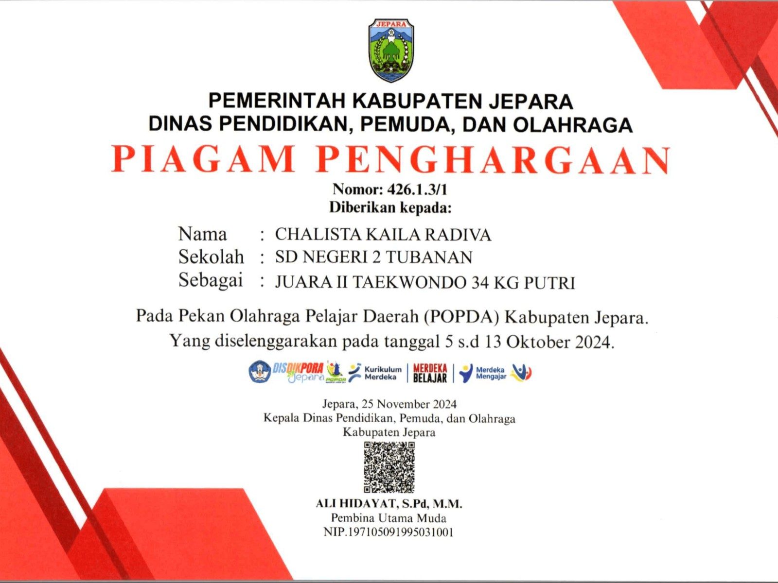 piagam perhargaan "juara II taekwondo under 34 kg putrI"
